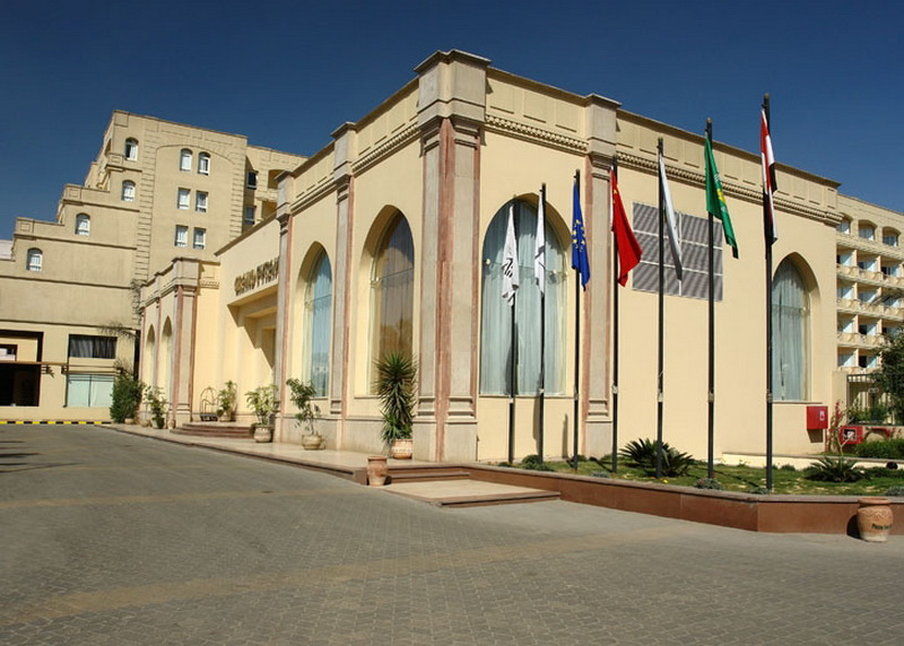 Hotel Grand Pyramids