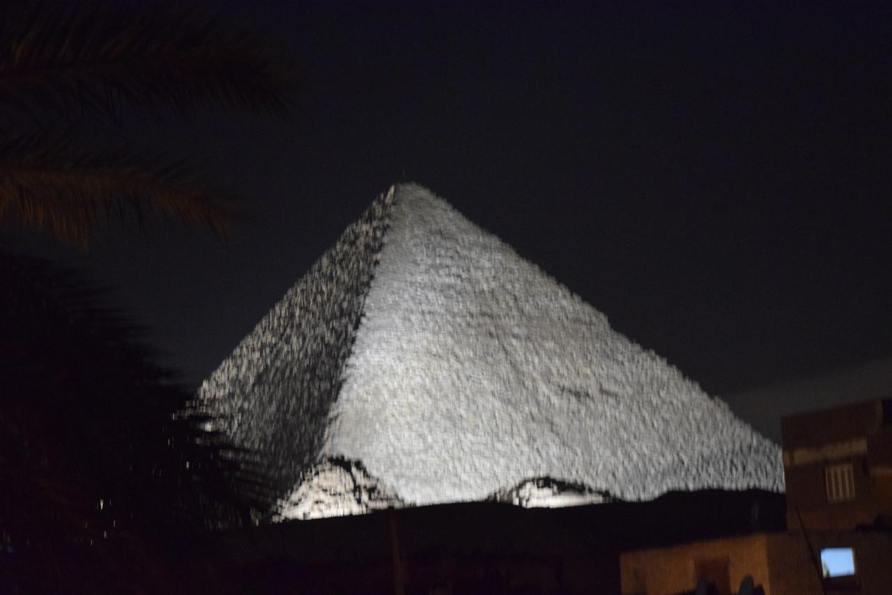 Inn Pyramids Overlook 2*