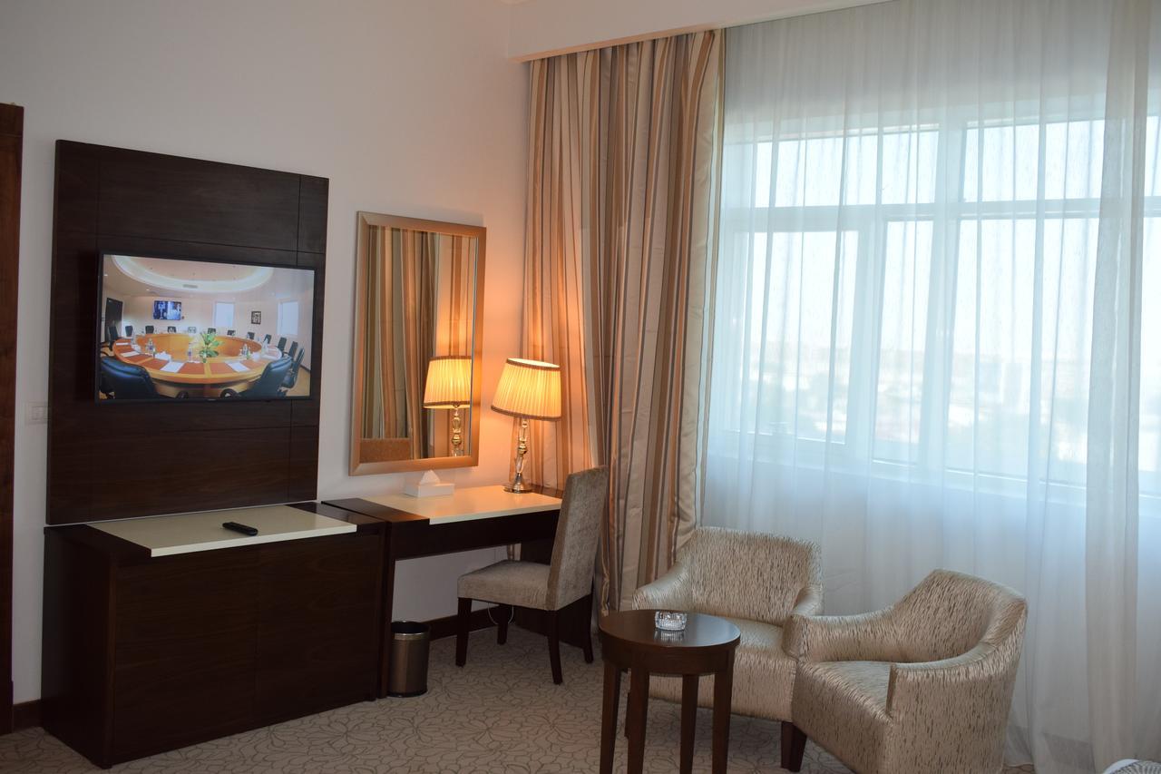 Tolip Golden Plaza Hotel
