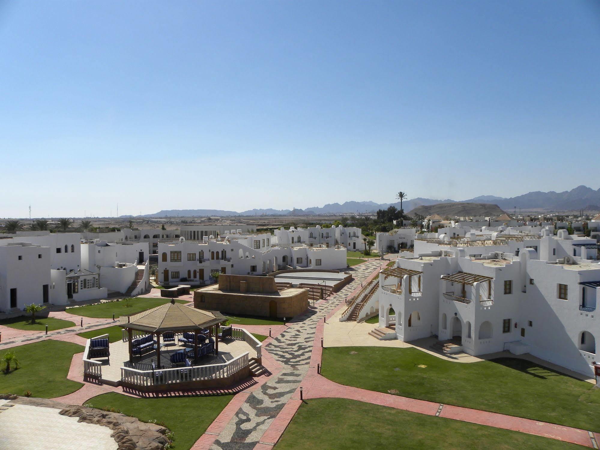 Hotel Grand Halomy