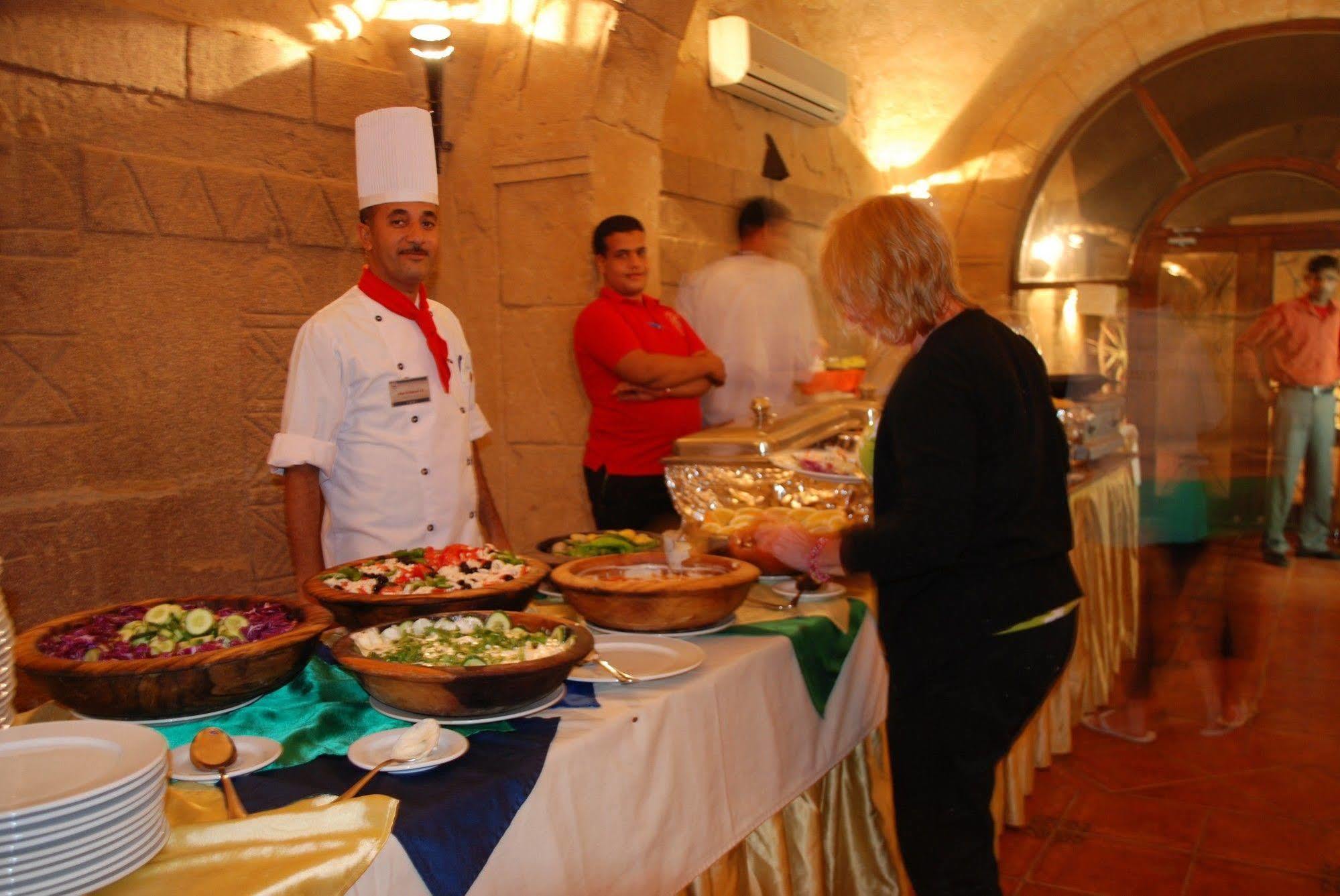 Marsa Nakari Village Otel