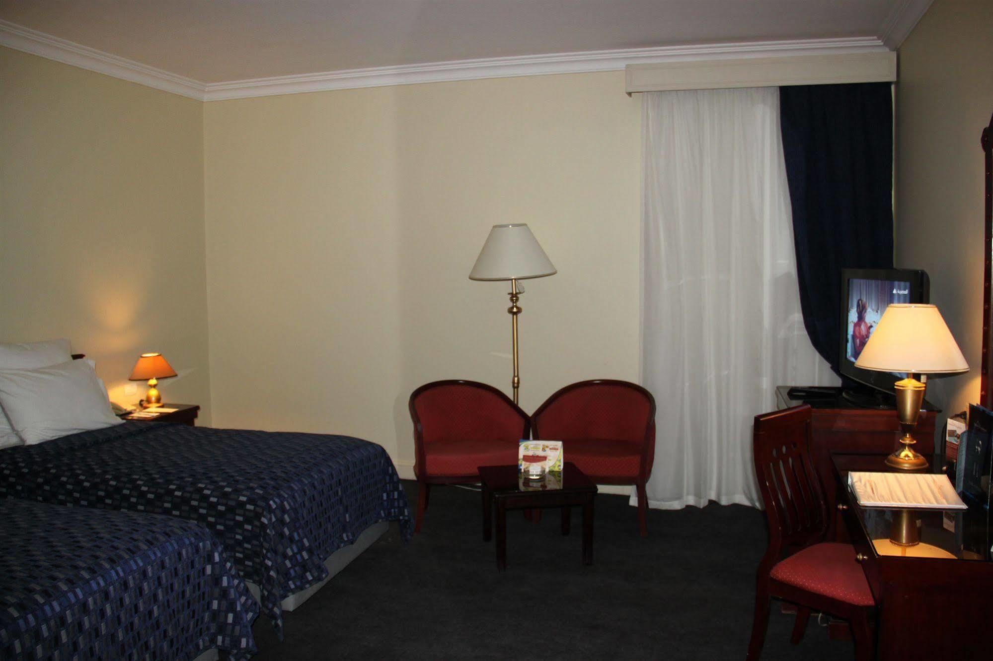 Hotel Grand Pyramids