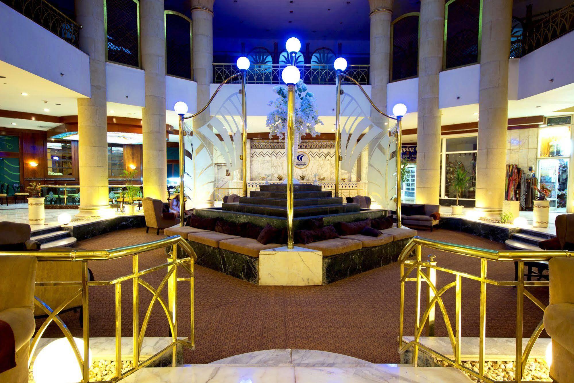 Hotel Cataract Pyramids