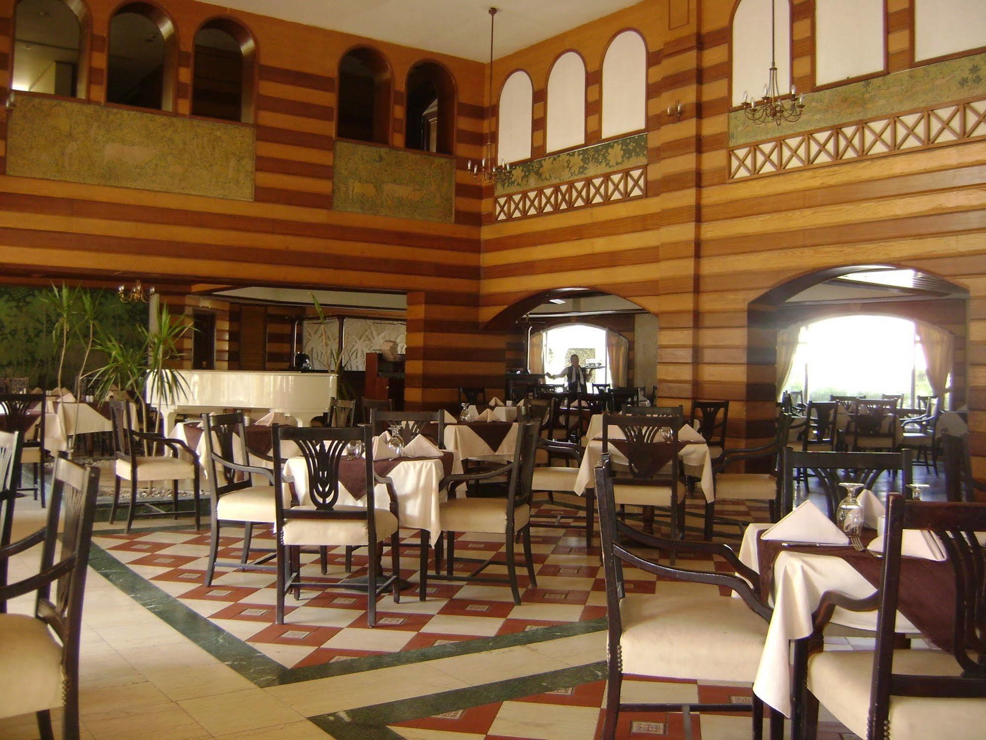 Hotel Cataract Pyramids Kafret el-Gabal