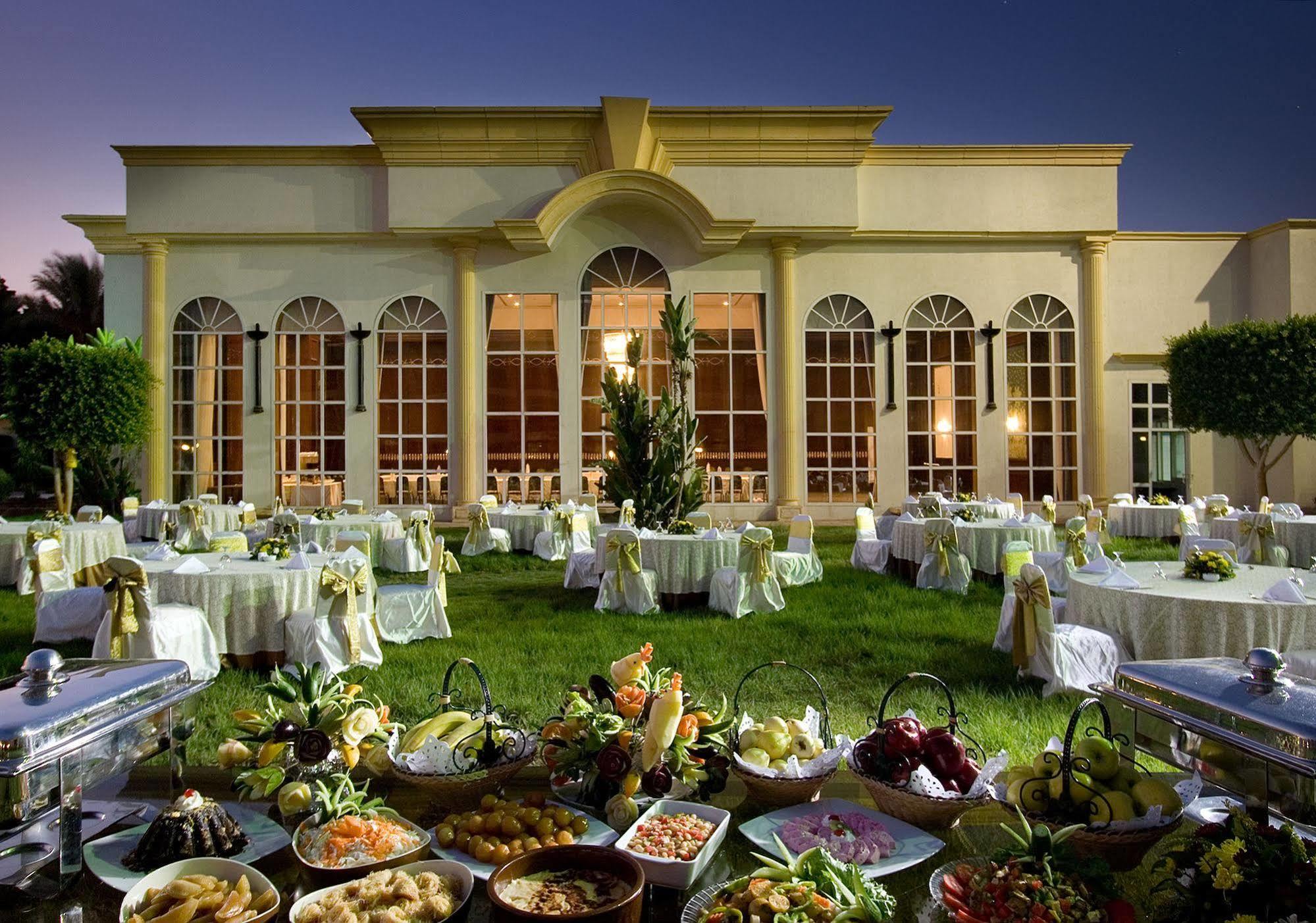 Hotel Cataract Pyramids 4*