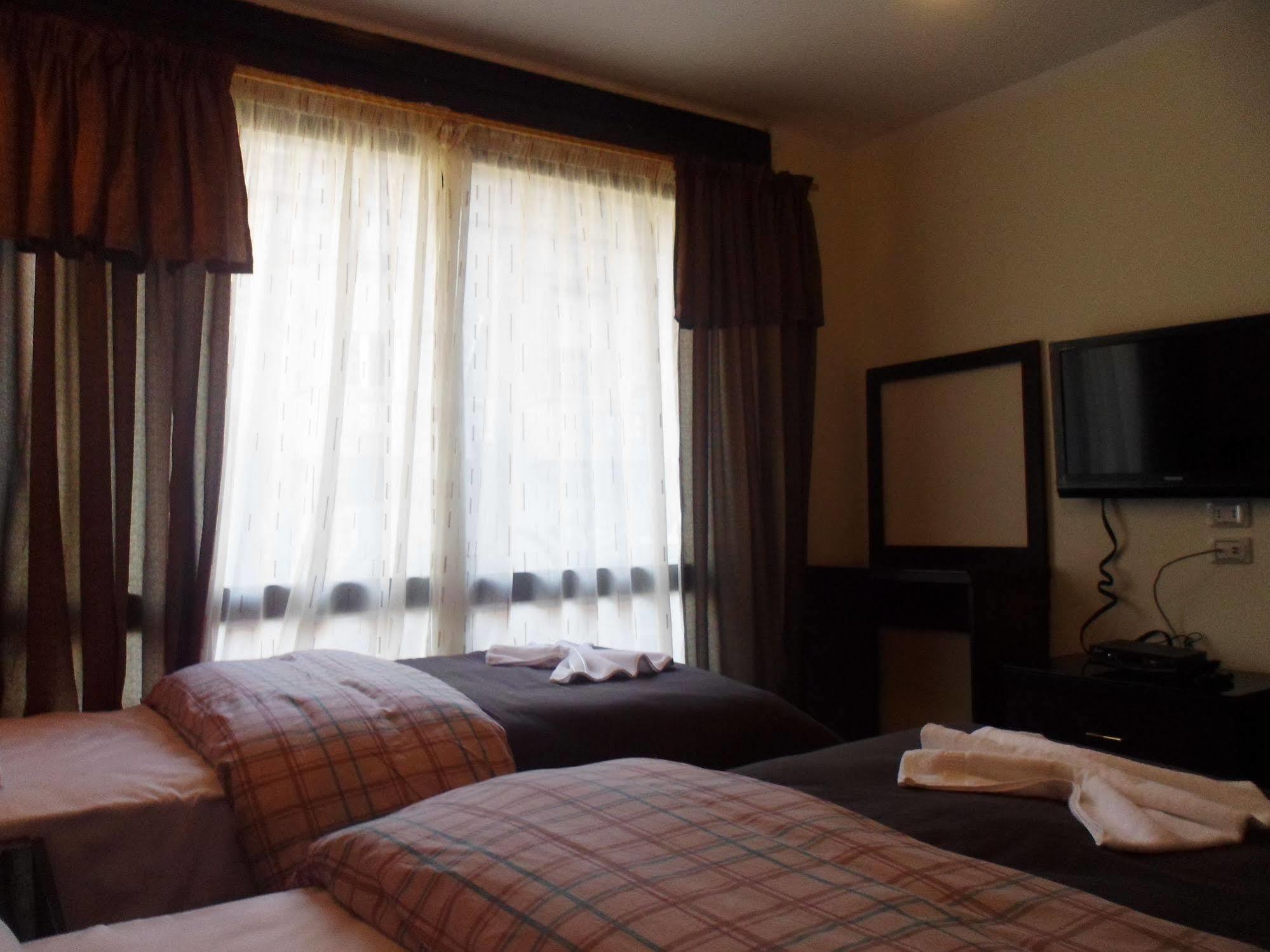 Mandarin Hostel