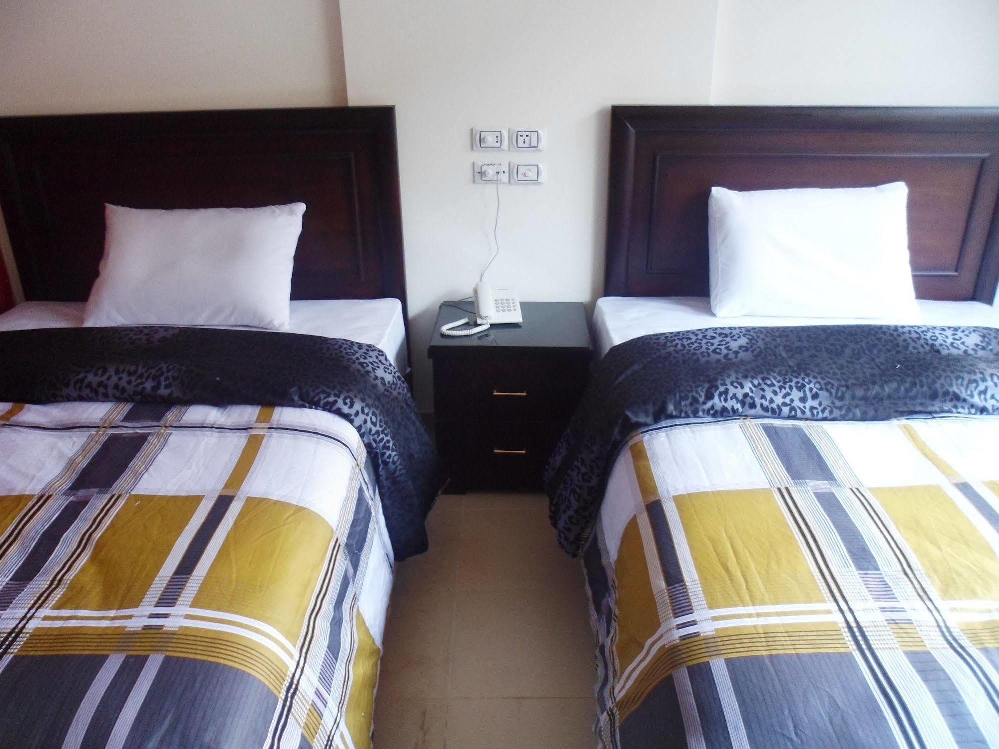 Mandarin Hostel
