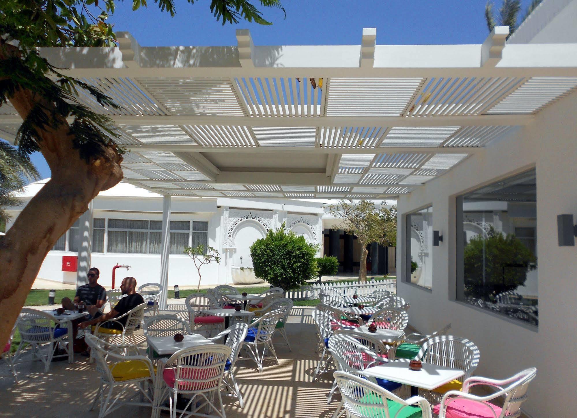 Smartline Colour Beach Resort