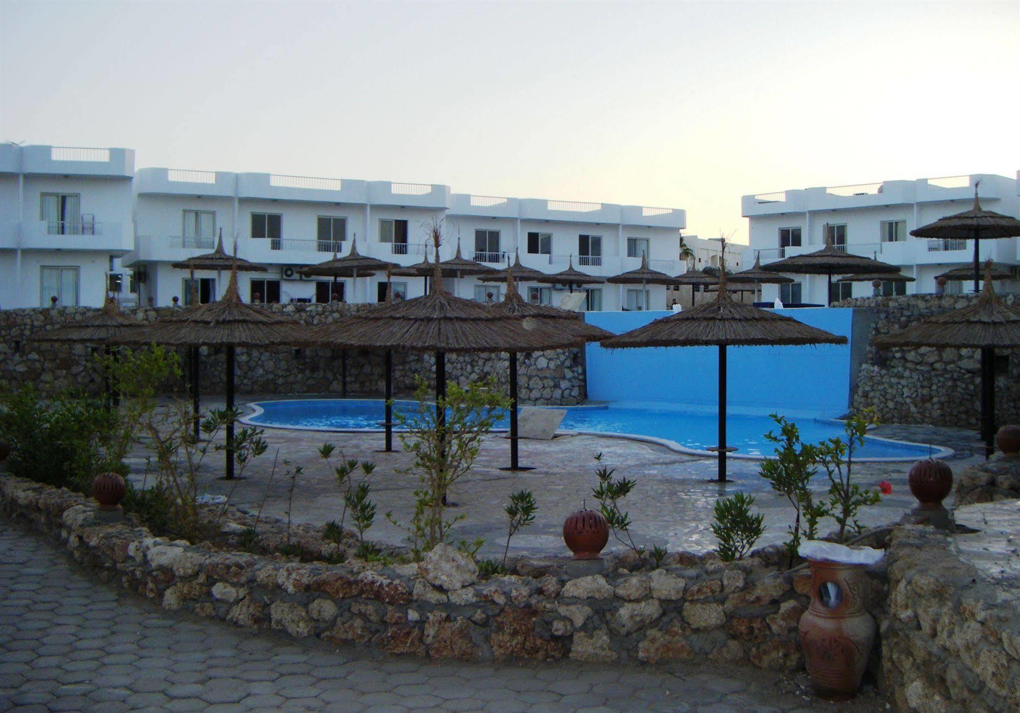 Carlton Deluxe Residences & Apart Otel