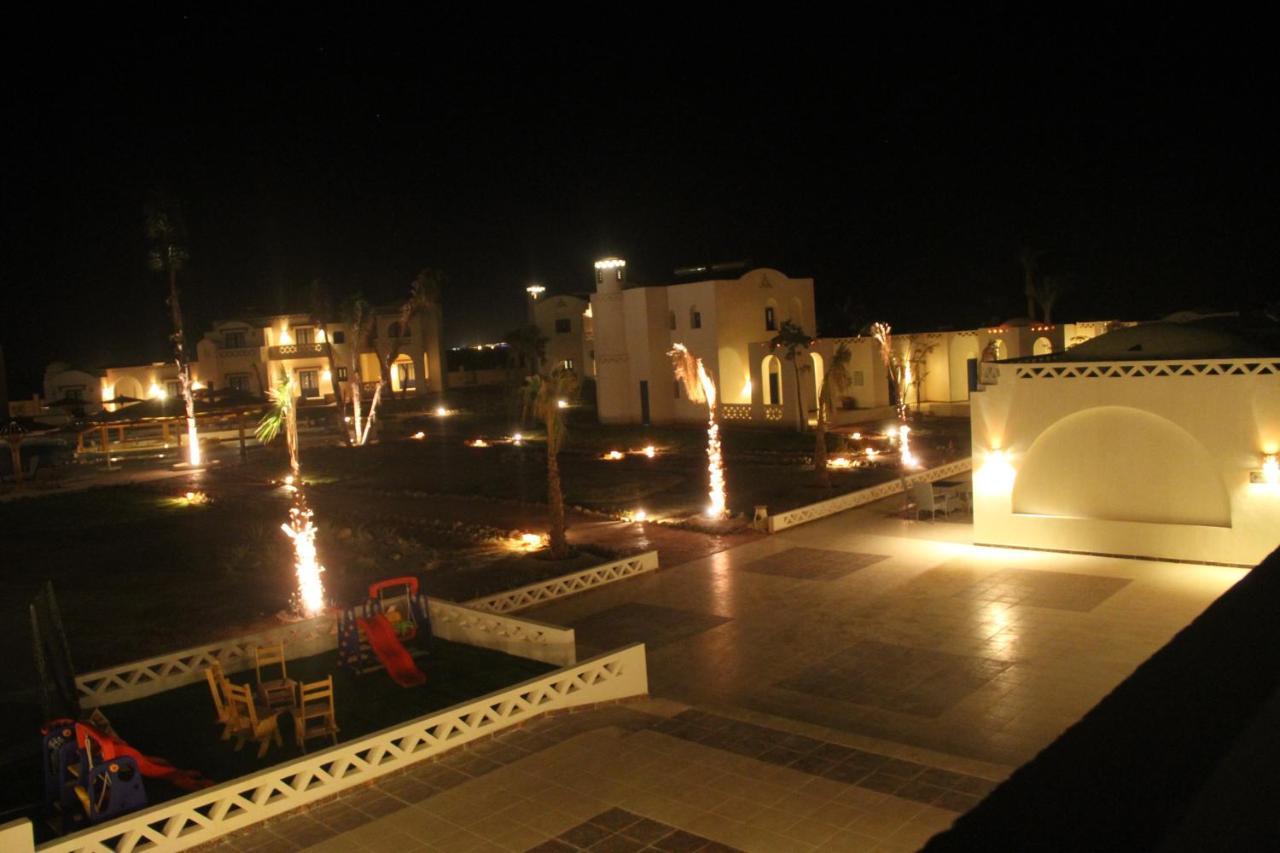 Aurora Safari Resort 4*