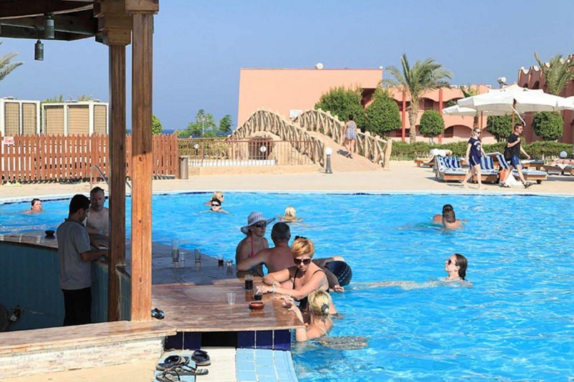 Three Corners Happy Life 4* Abu Dabab