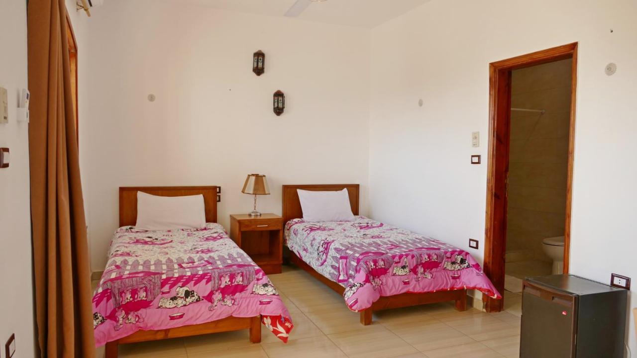 Hotel Thebes