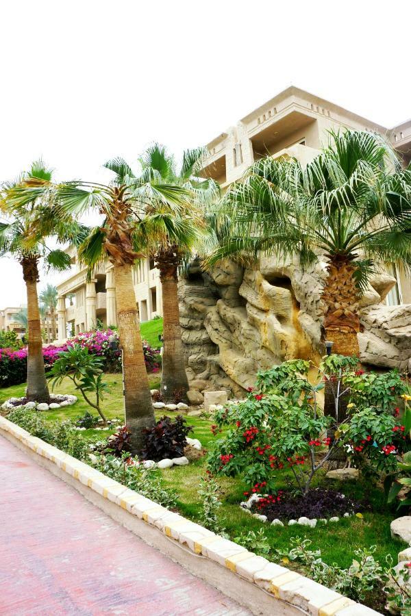 Complex El Hayat