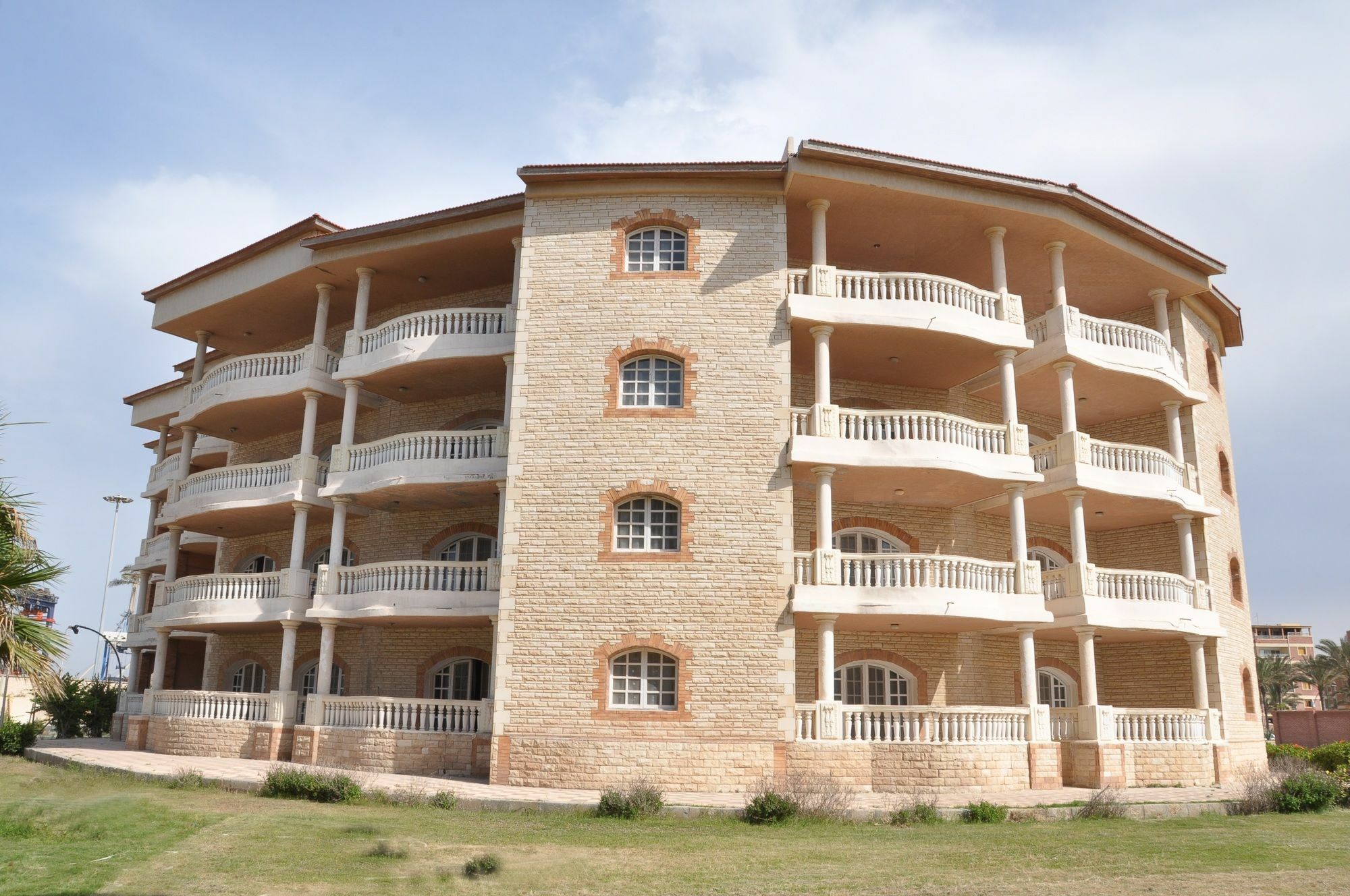 Apart Otel Ajami Armed Forces 4*