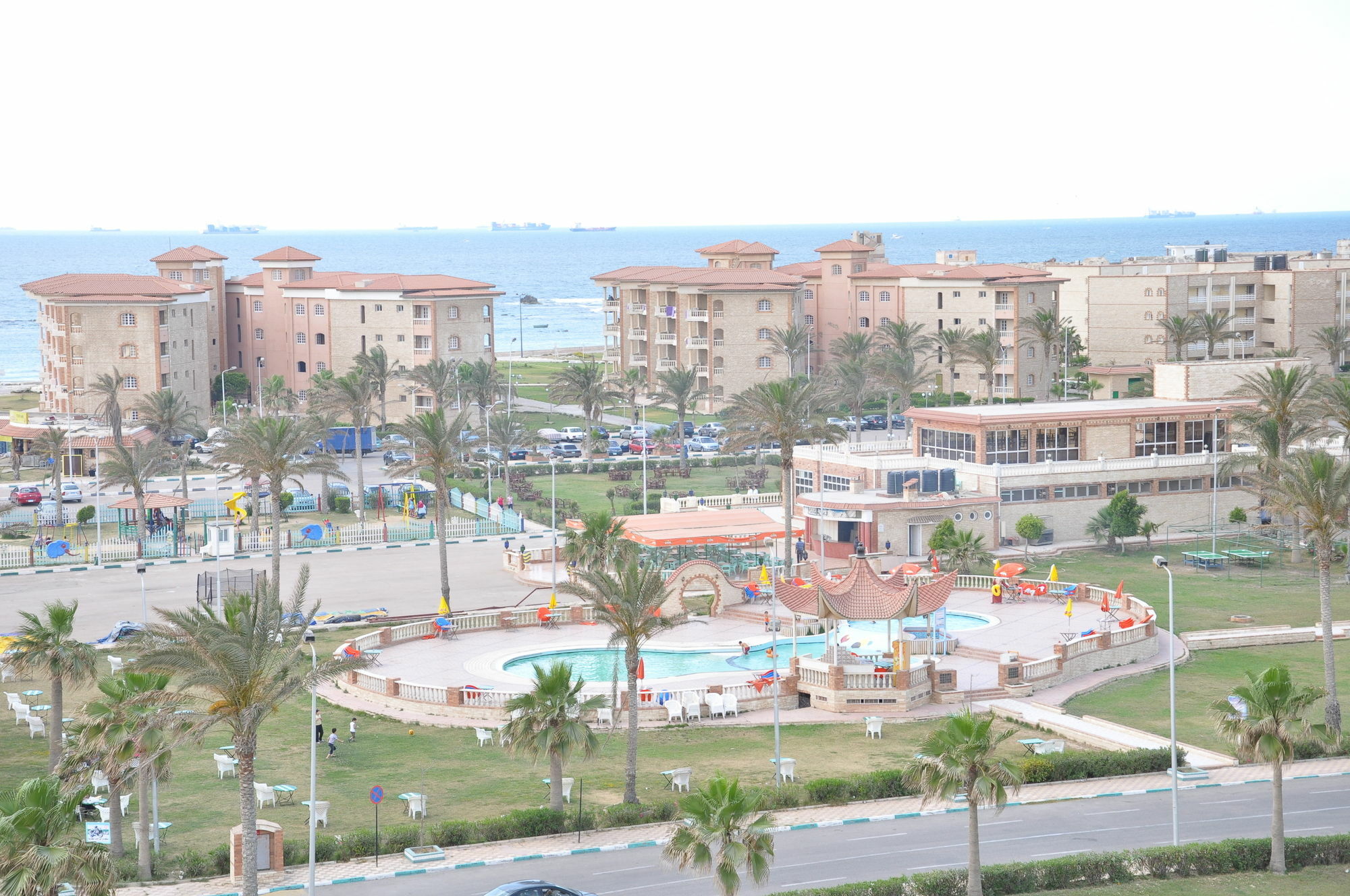 Ajami Armed Forces Apart Otel 4*