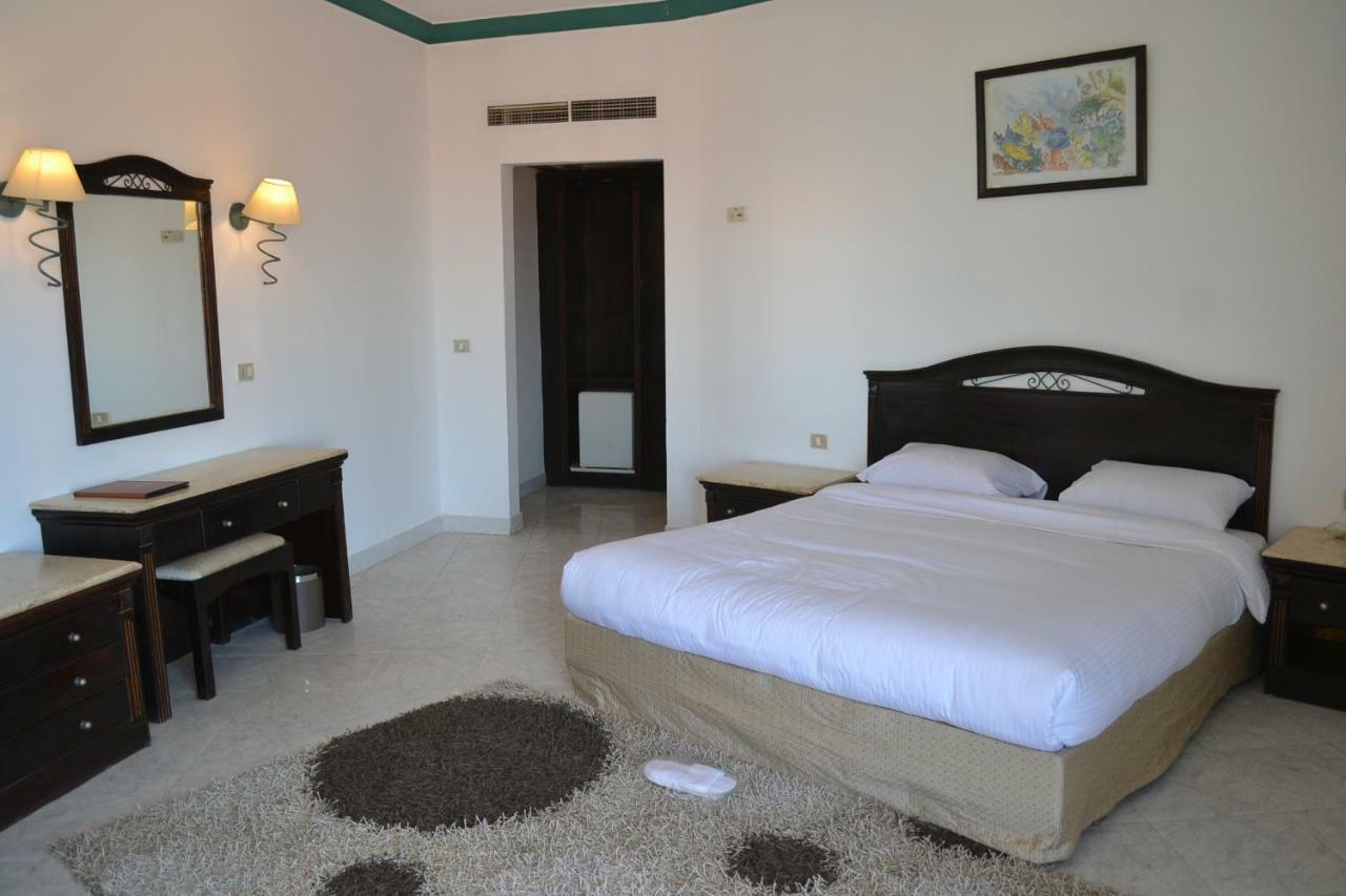 Dexon Roma Hurghada