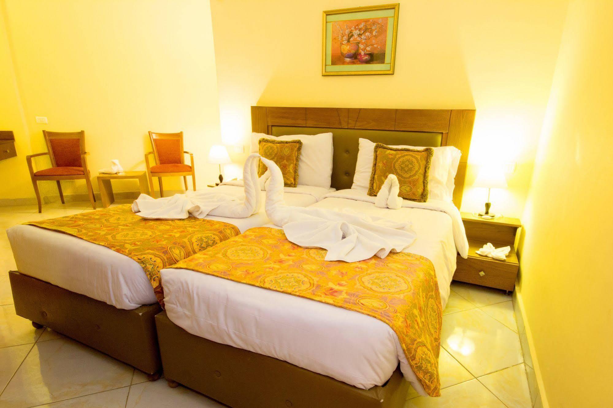 Cataract Pyramids Hotel