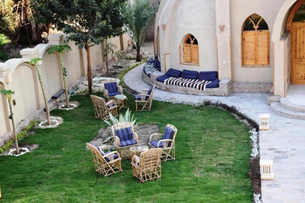 Embrace Hotel Luxor