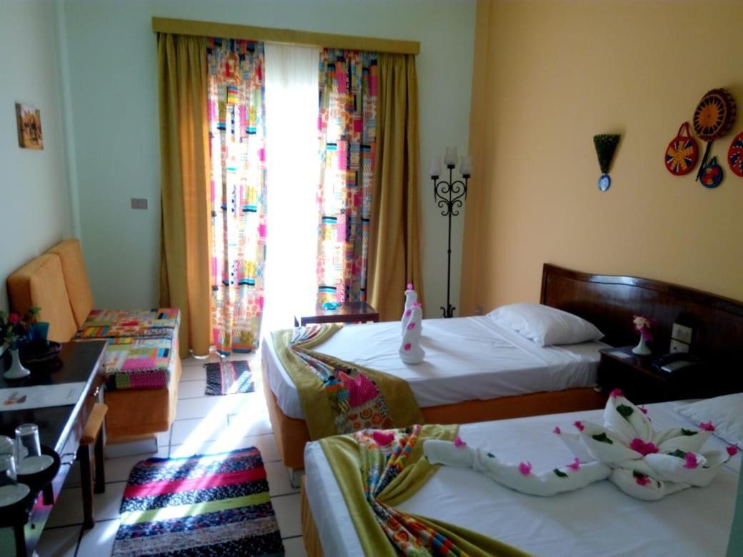 Fantazia 4*