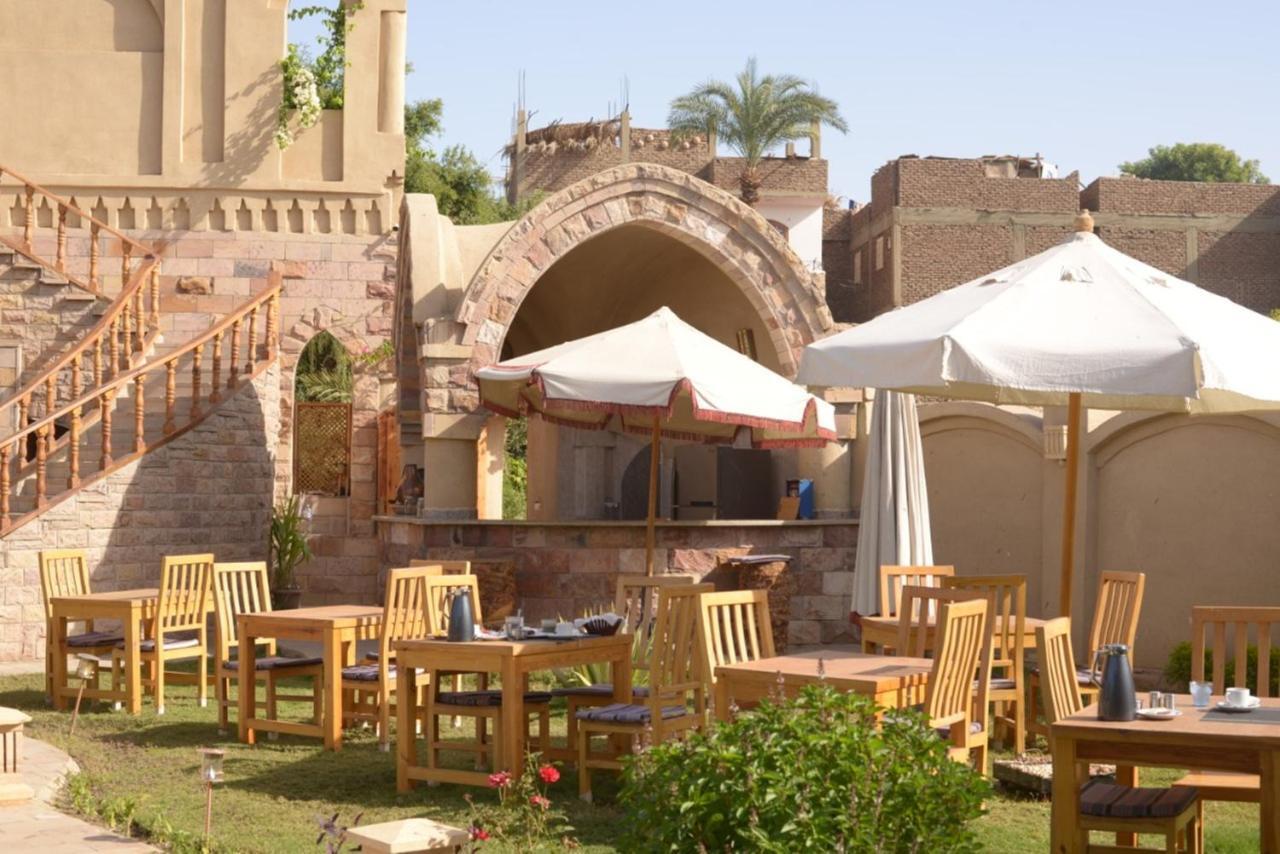 Embrace 2* Luxor