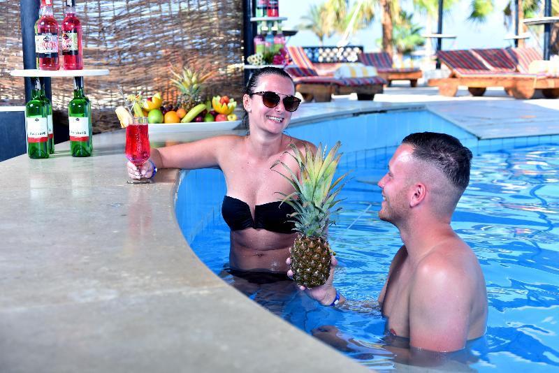 Hotelux Jolie Beach Otel