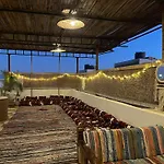 La Casa Guest House