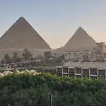 Doudou Pyramids View Hotel