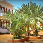 Shams Hotel & Dive Centre