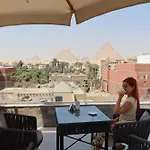 Tuya Pyramid View Inn