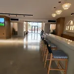 Selena Bay Luxury Sea View 1Br Apartment, Private Beach And Pool