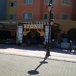 New Marina President Hotel