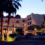 Jewels La Perla Hotel