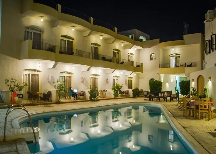 New Yalla Hotel