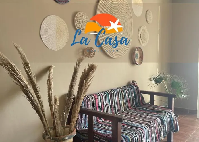 La Casa Guest House