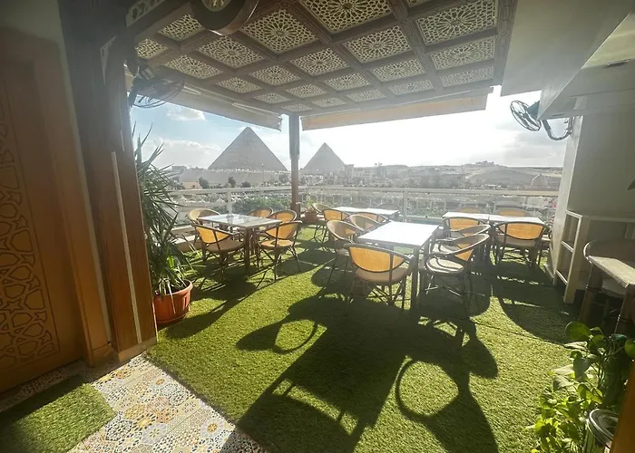 Doudou Pyramids View Hotel