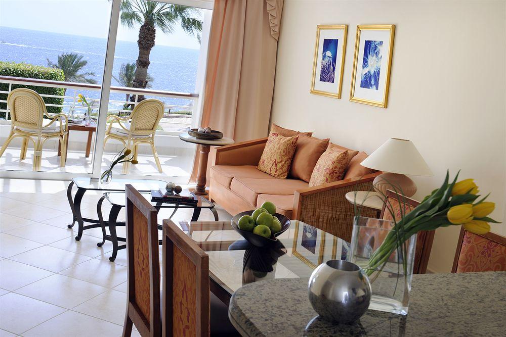 Renaissance Sheikh Golden View 5*