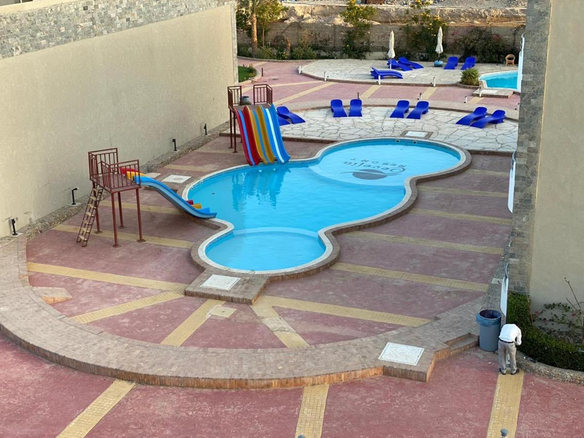 Cecelia Private For Families Only Apartment