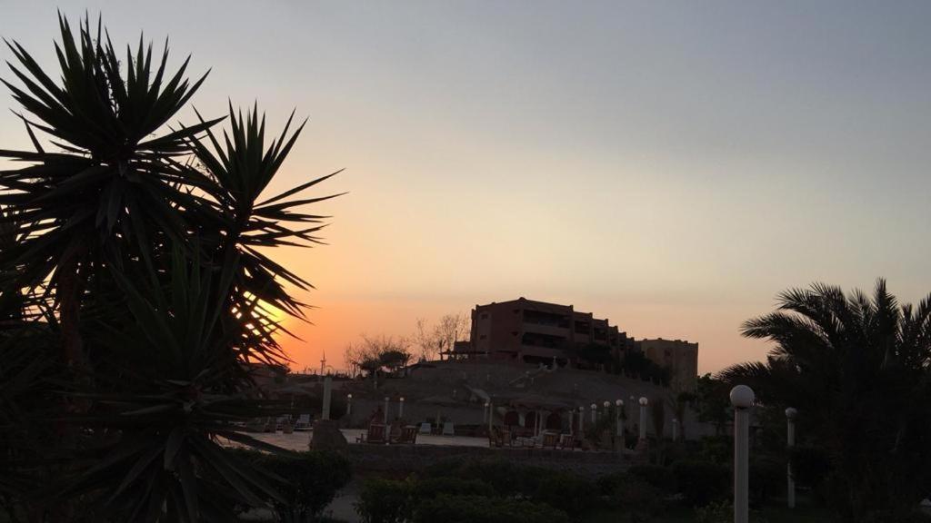 Ain El Sokhna Ground Floor, With Pool & Sea View *