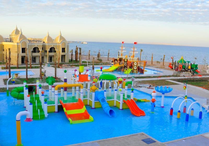 Titanic Royal-families And Couples Only Resort Hurghada