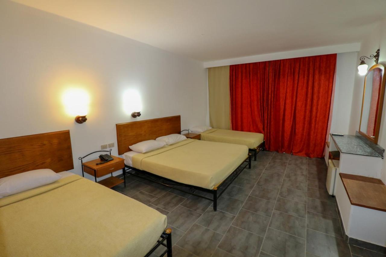Panda Hotel 3*