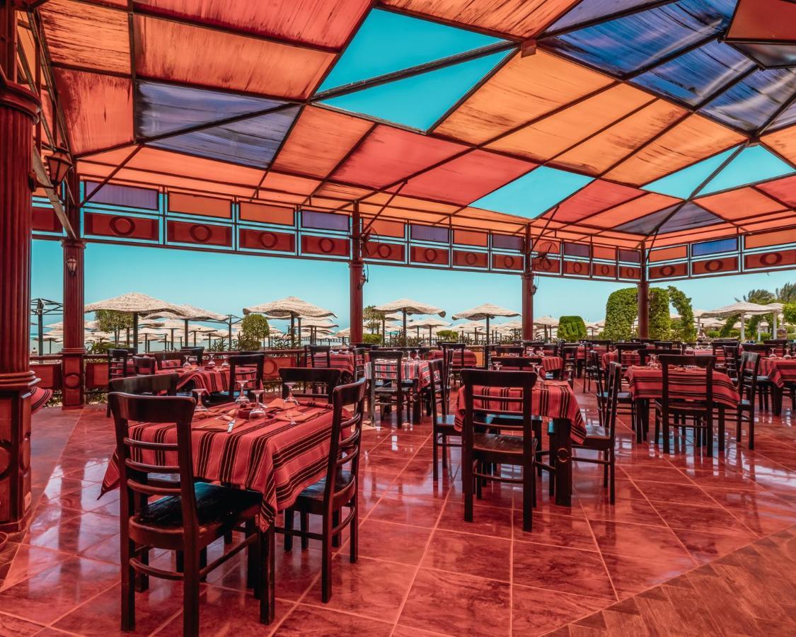 Amc Royal & Spa Resort 5*
