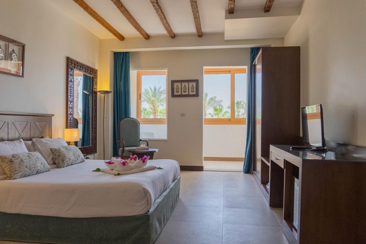 Club Reef & Resort
