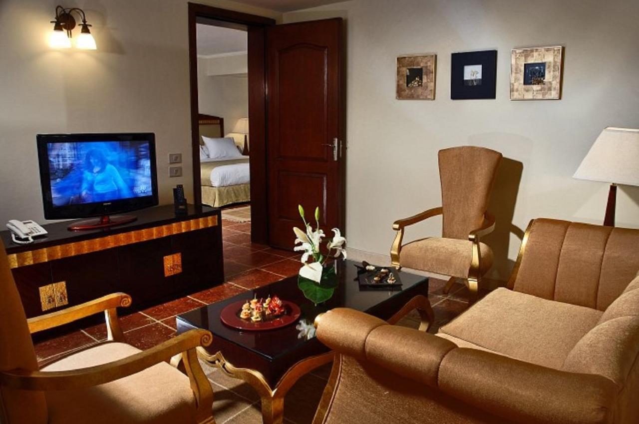 Coral Sea And Aqua Park 4*