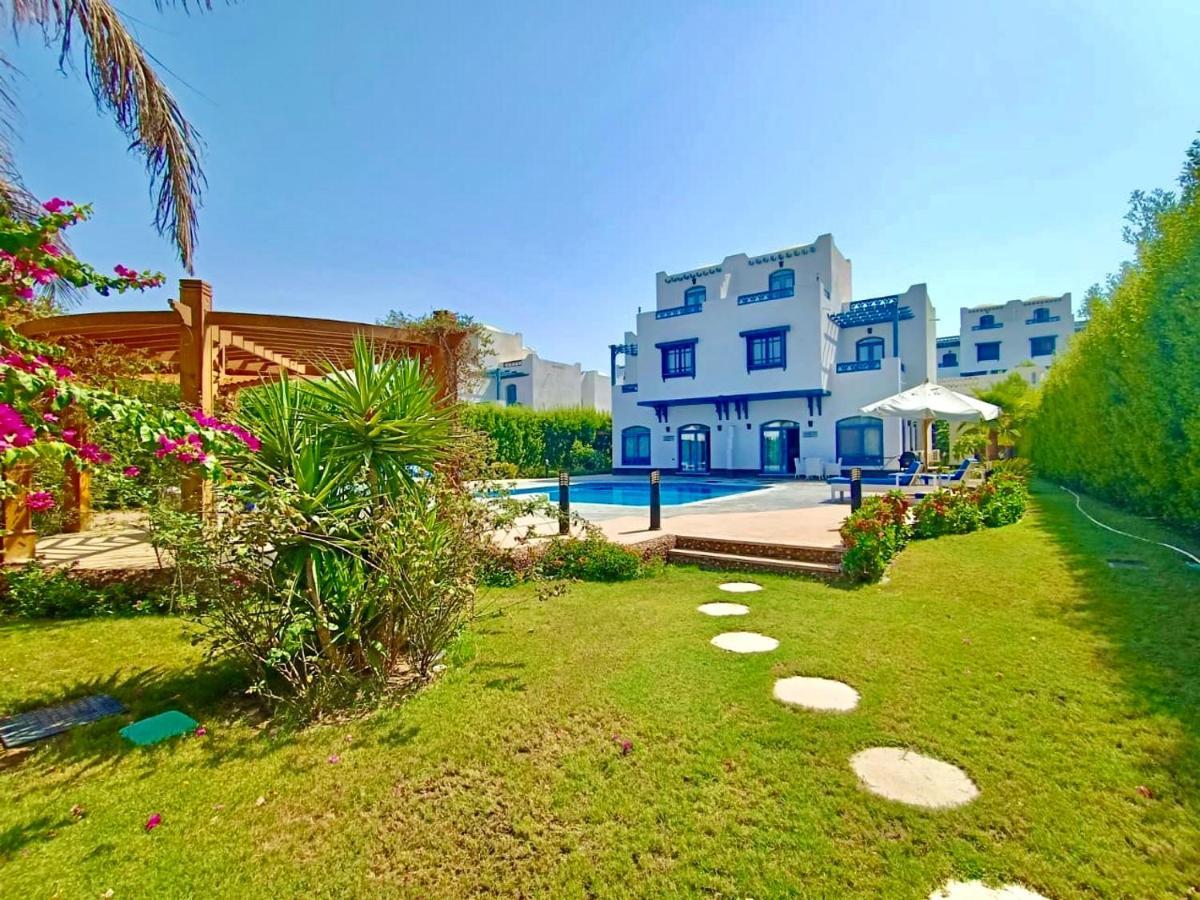 Luxury With Pool In Villa *