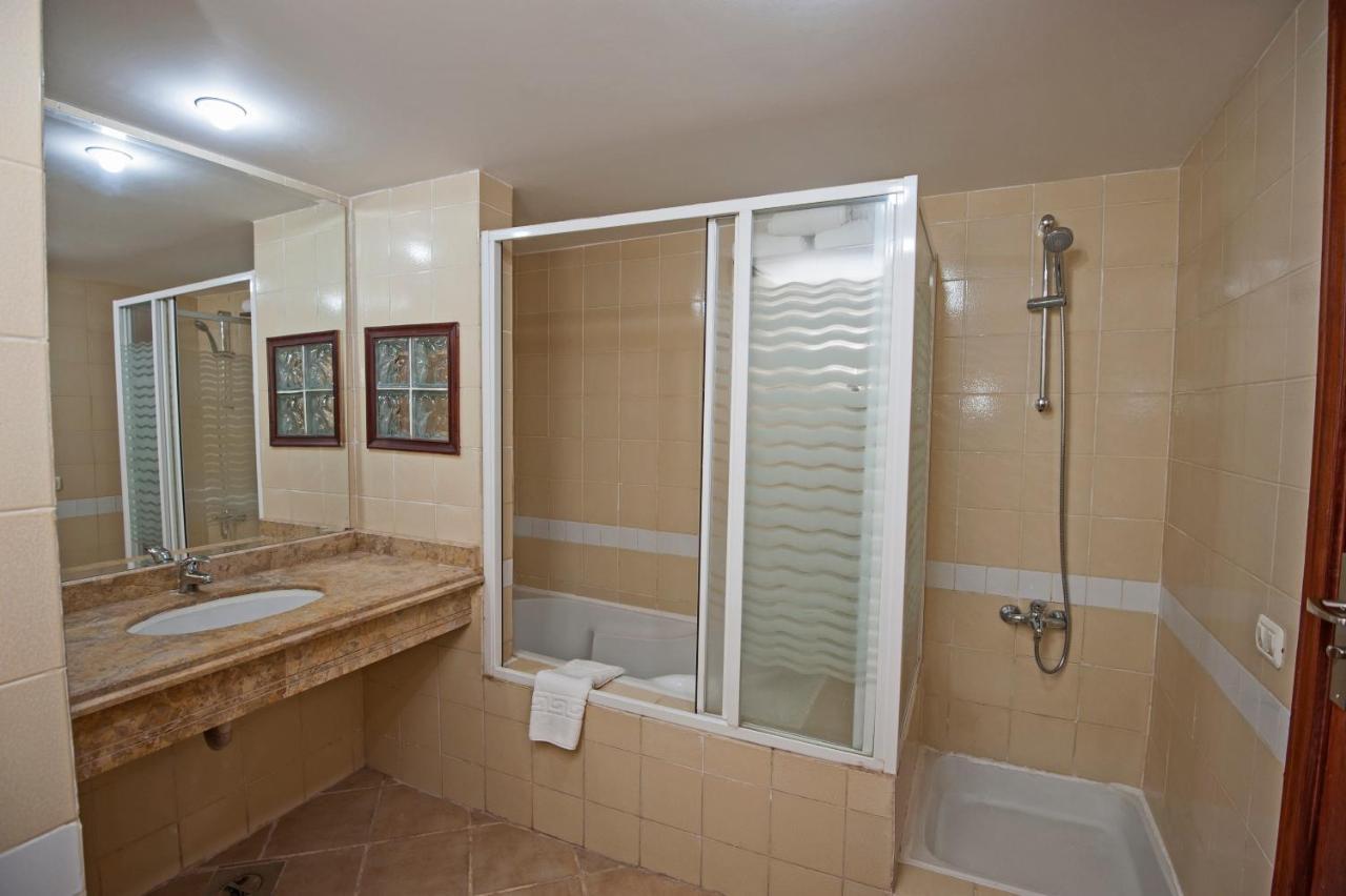 Complex Sun & Sea And Aqua Park -