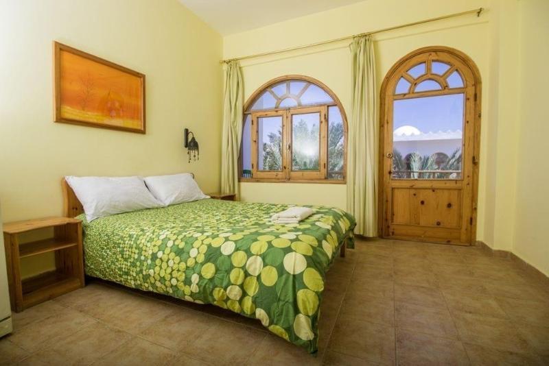 Shams & Dive Centre Hostel