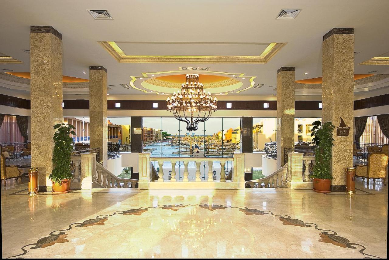 Titanic Beach - Families And Couples Only 5*