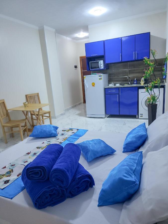 Apartment Bluehouse Near The Sea Redsealine *