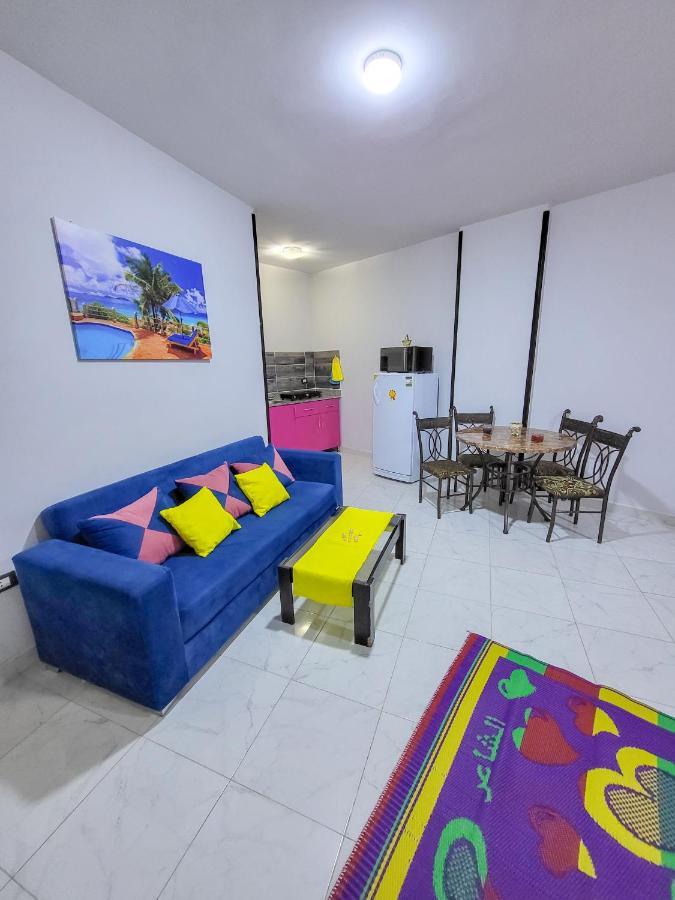 Place Of Dreams Near The Sea Redsealine