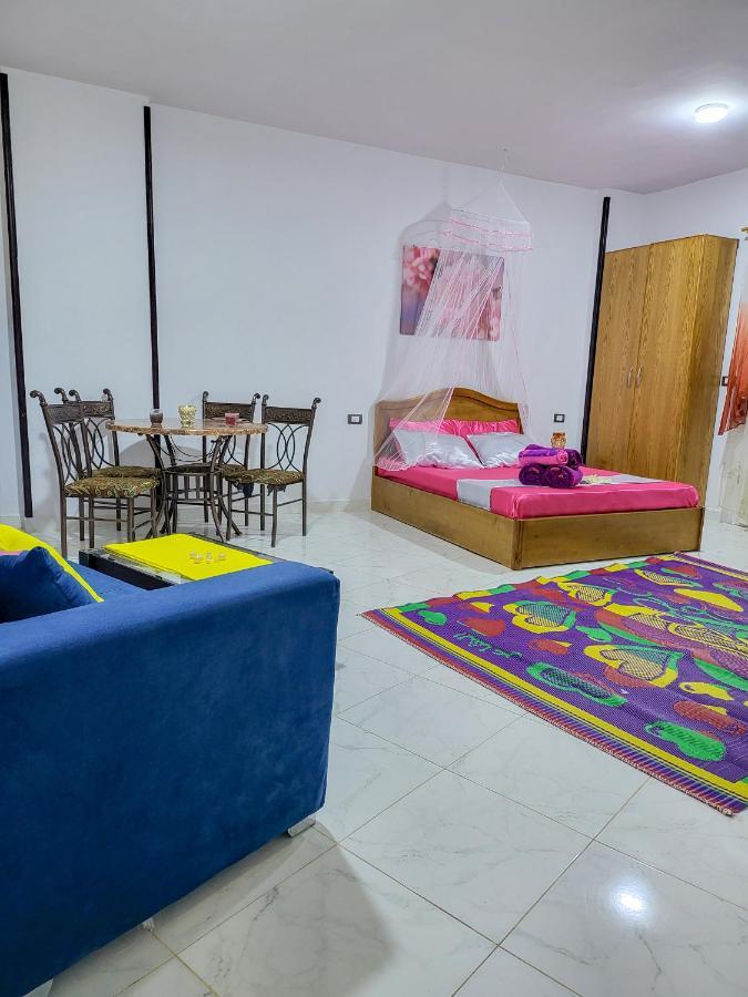 Place Of Dreams Near The Sea Redsealine